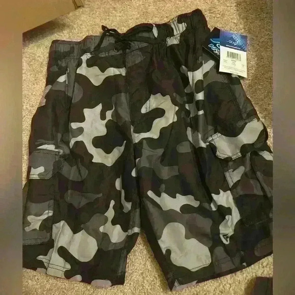 Kanu surf camo shorts men’s M NWT - Picture 1 of 3